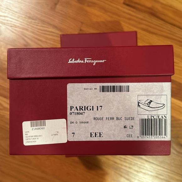 Ferragamo Gancini red suede driving loafer - Picture 9 of 9